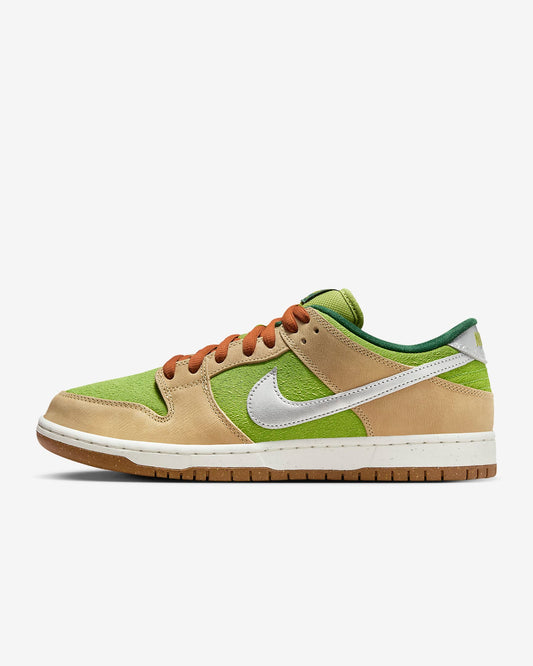 Nike SB Dunk Low Pro